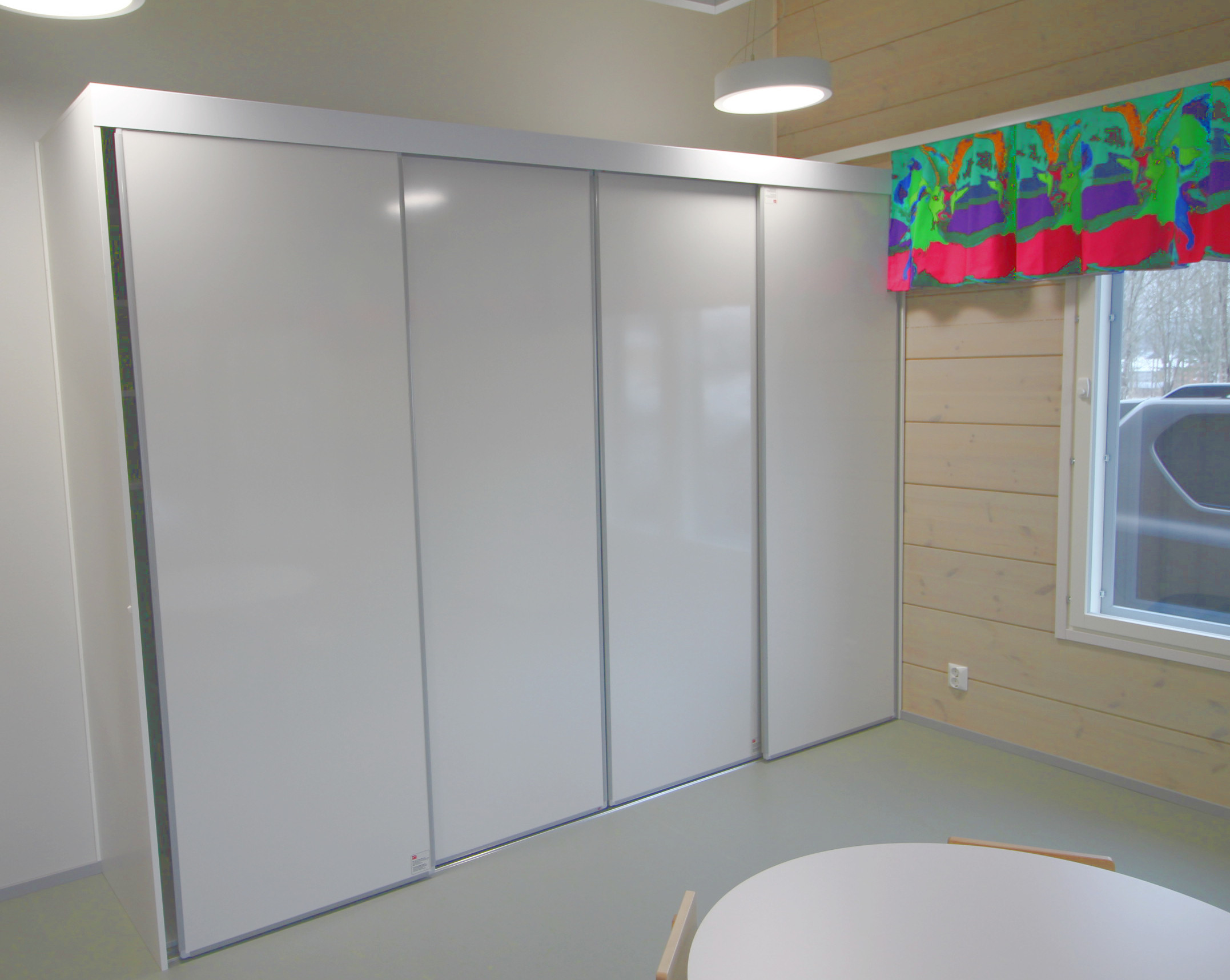 Sliding Door whiteboards Writing surfaces as doors for the
